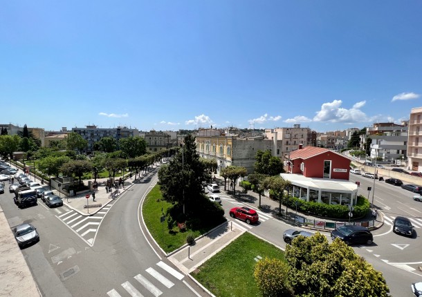 ATTICO SU DUE LIVELLI CON TERRAZZO